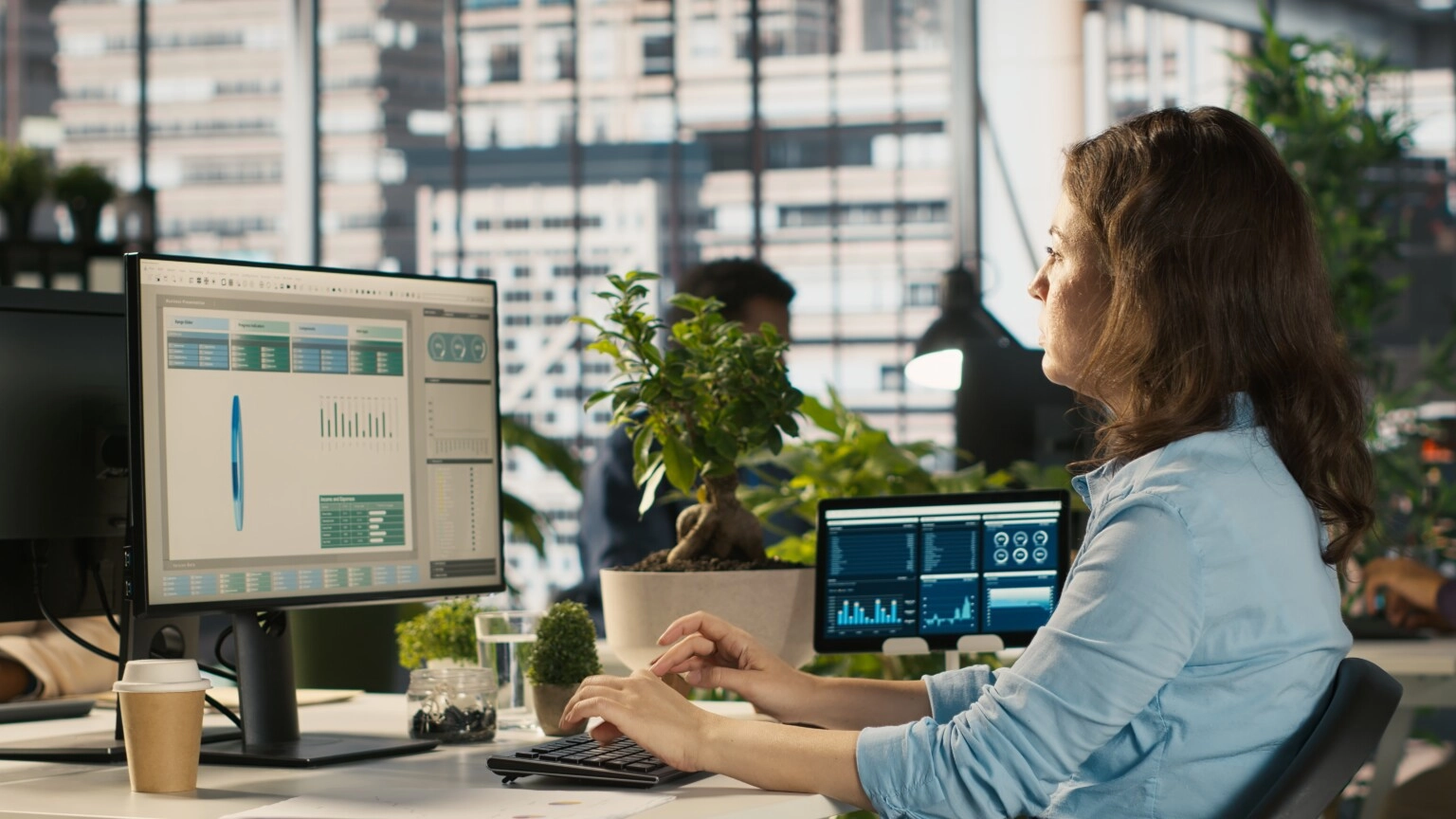 Aviation Power BI dashboard for performance and sales insights